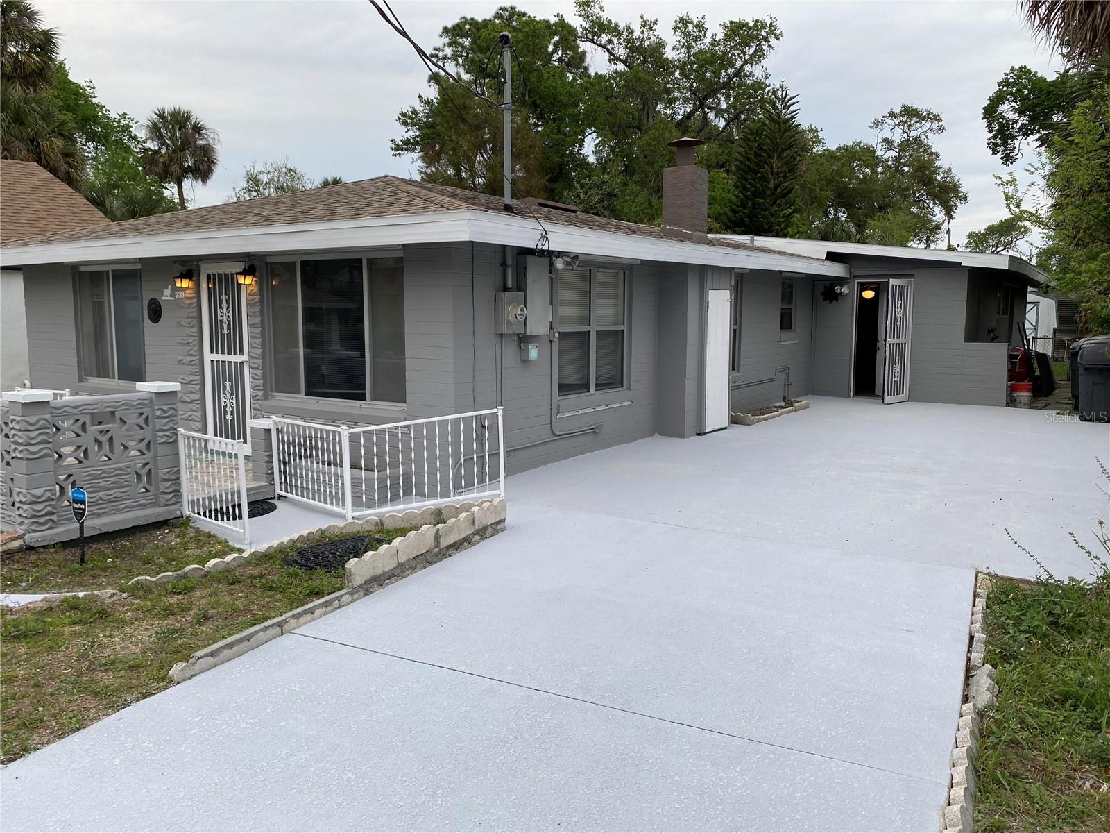 Photo of 239 DESOTO STREET DAYTONA BEACH FL 32114