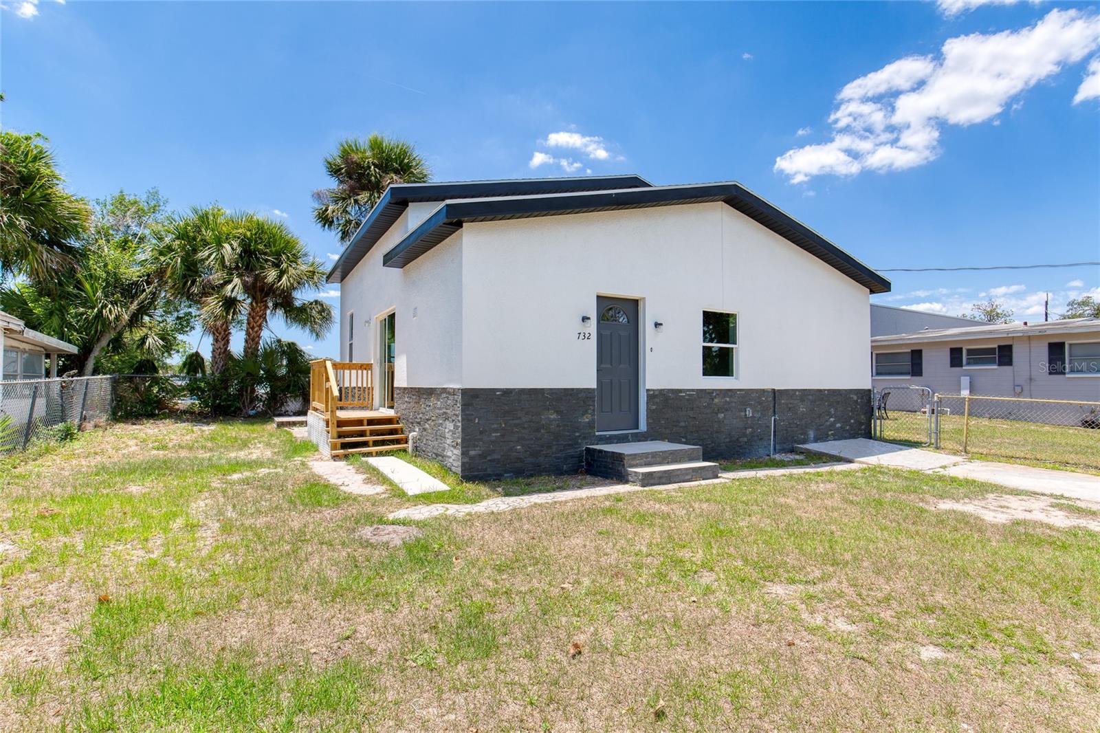 Photo of 732 AVONDALE AVENUE DAYTONA BEACH FL 32117