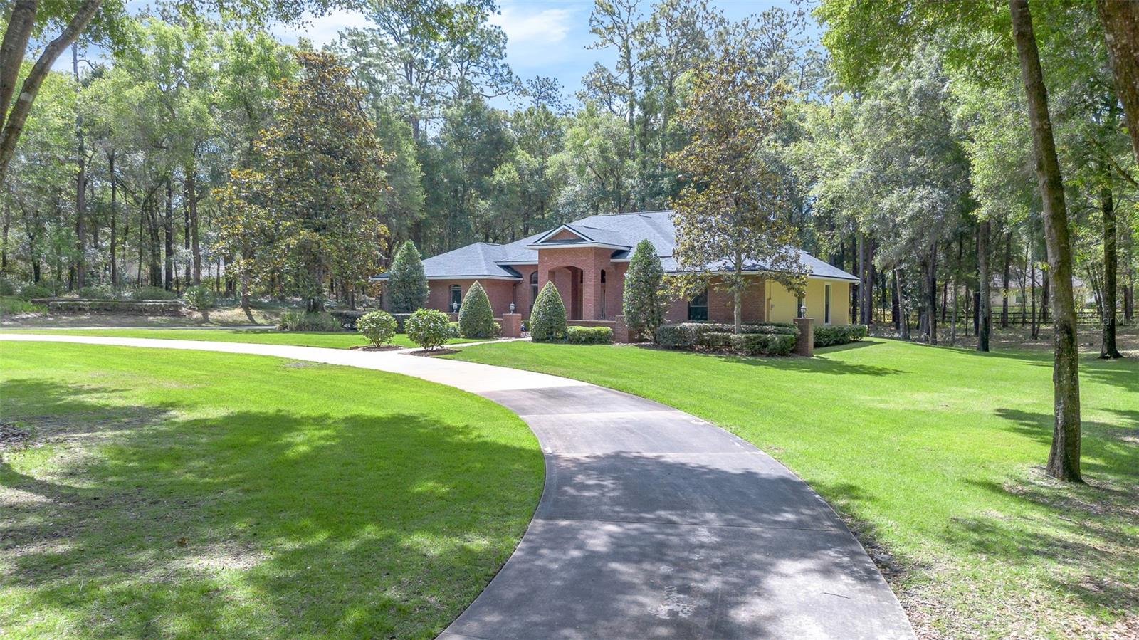 Photo of 1010 GERYL WAY DELAND FL 32724