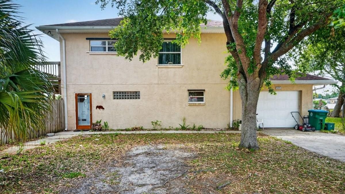 Photo of 124 RANDLE AVENUE OAK HILL FL 32759