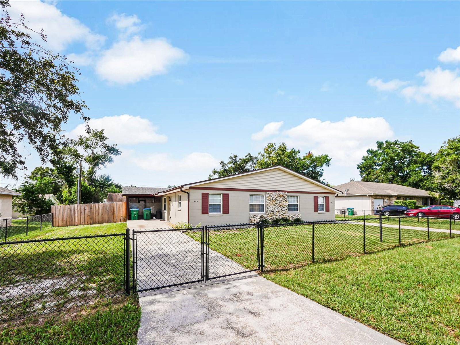 Photo of 141 HAZELCREST STREET #B DELTONA FL 32725
