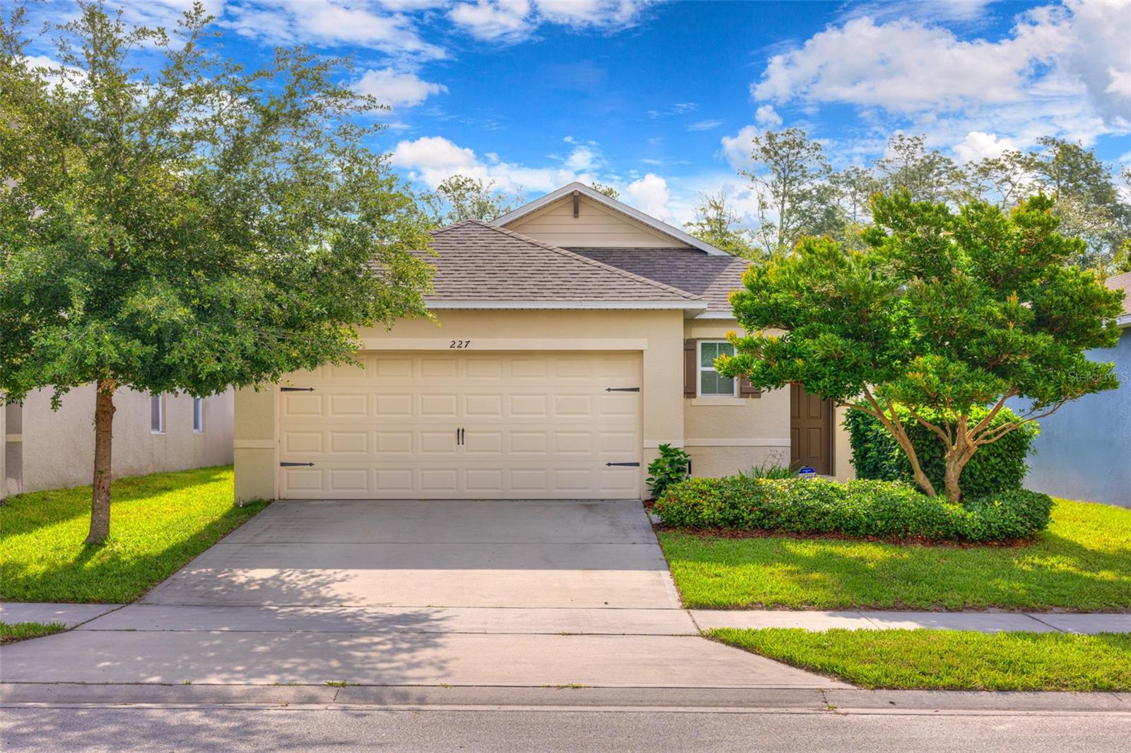 Photo of 227 DUKE DRIVE DELAND FL 32724