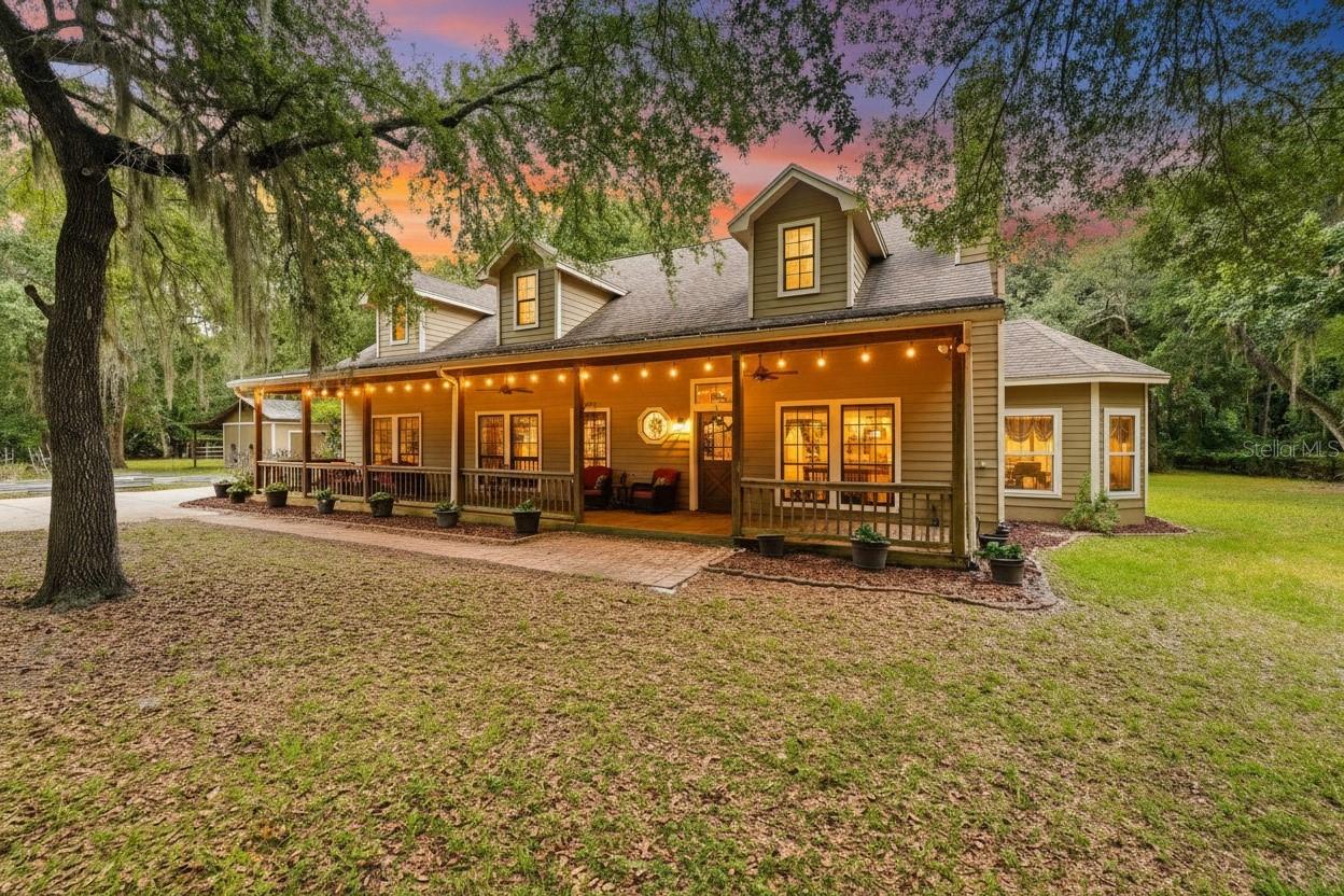 Photo of 381 N JUNGLE ROAD GENEVA FL 32732