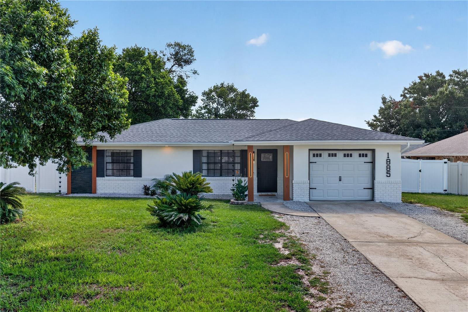 Photo of 1885 FAYETTEVILLE AVENUE DELTONA FL 32725