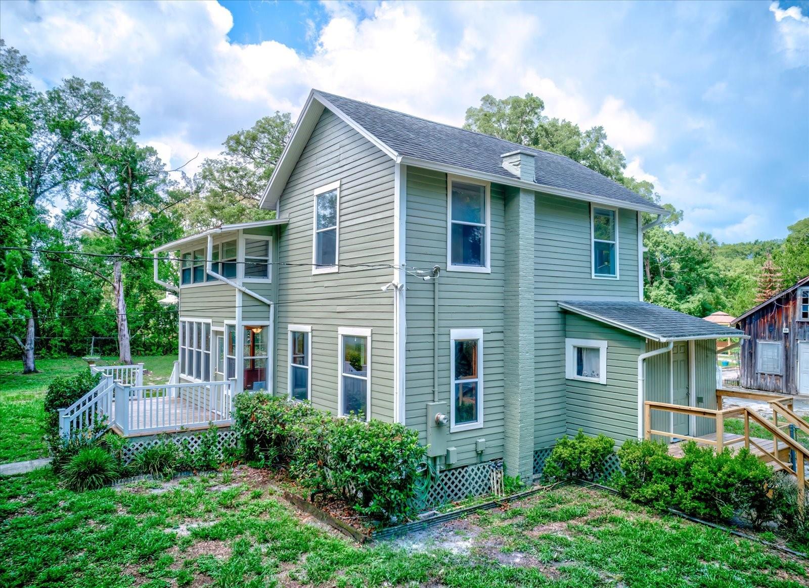 Photo of 543 N THORPE AVENUE ORANGE CITY FL 32763