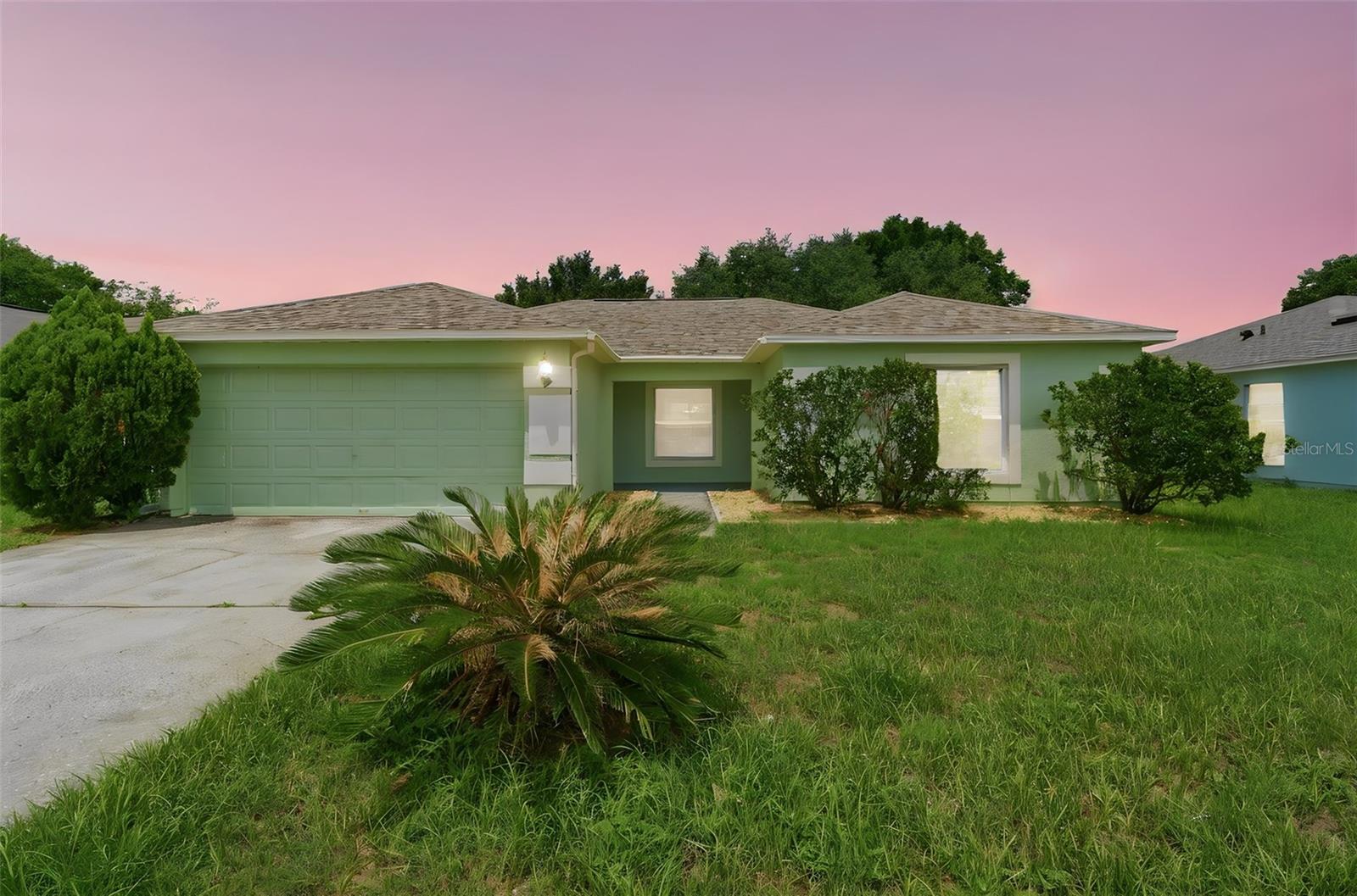 Photo of 206 N HAWTHORNE AVENUE APOPKA FL 32703