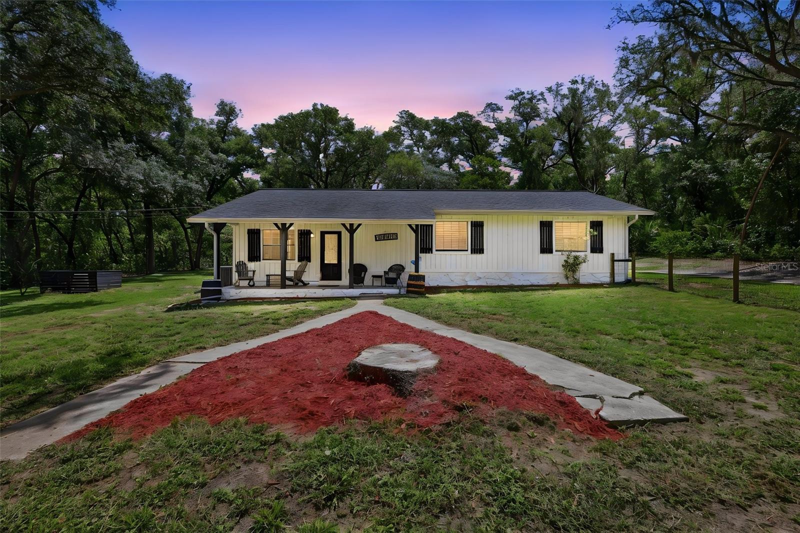 Photo of 1095 S RIDGEWOOD AVENUE DELAND FL 32720