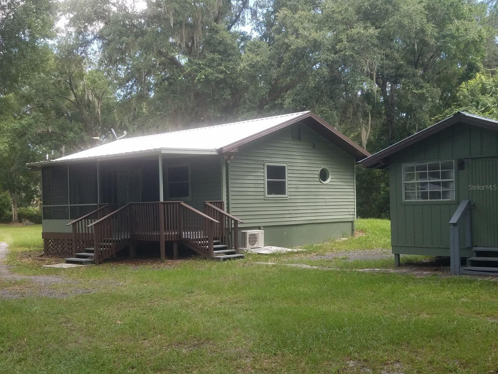 Photo of 40841 LOUISE ROAD UMATILLA FL 32784