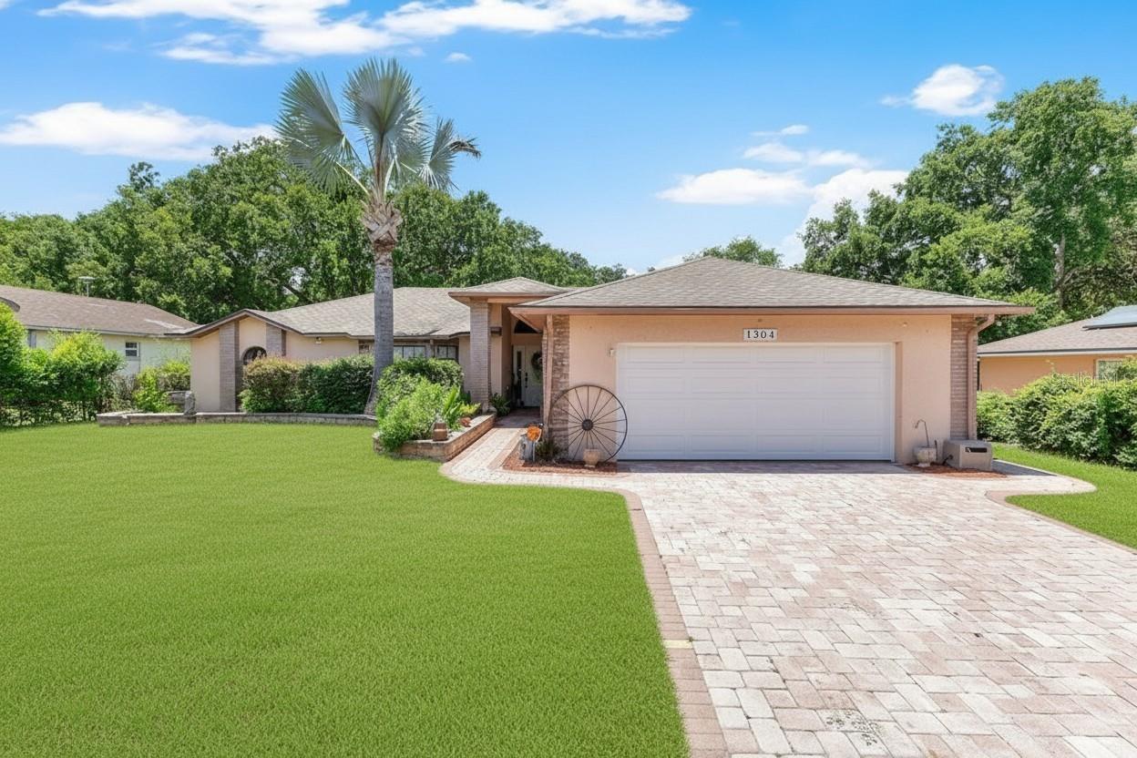 Photo of 1304 ARIANA WOODS CIRCLE AUBURNDALE FL 33823