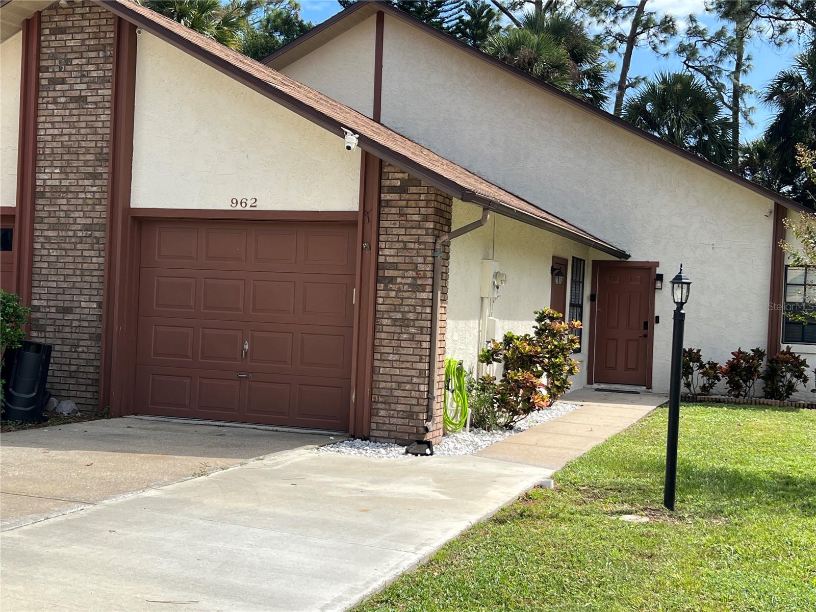 Photo of 962 STONYBROOK CIRCLE PORT ORANGE FL 32127