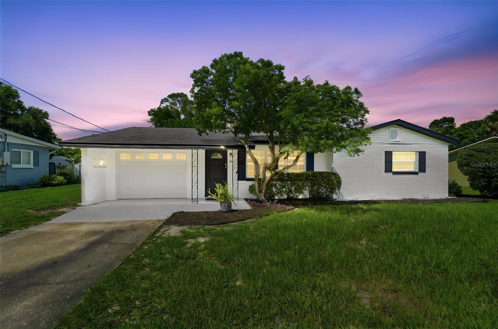 Photo of 16 OLEANDER LANE DEBARY FL 32713