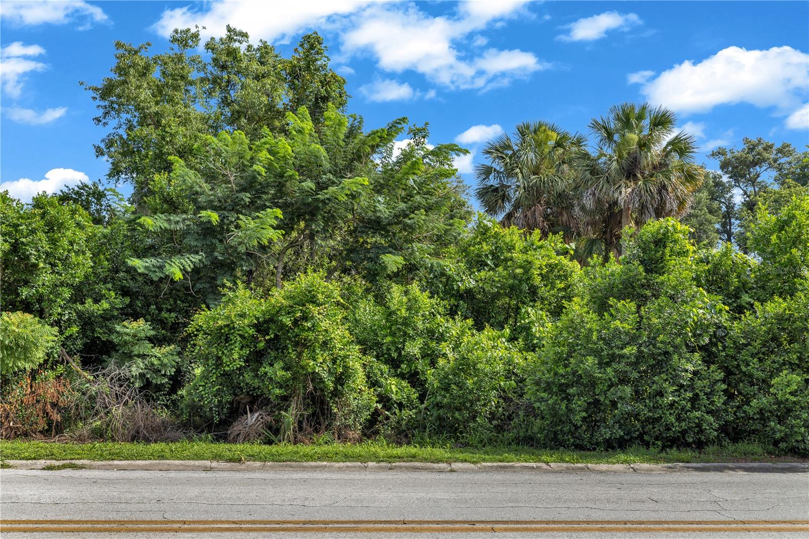 Photo of 132 COLOMBA ROAD DEBARY FL 32713