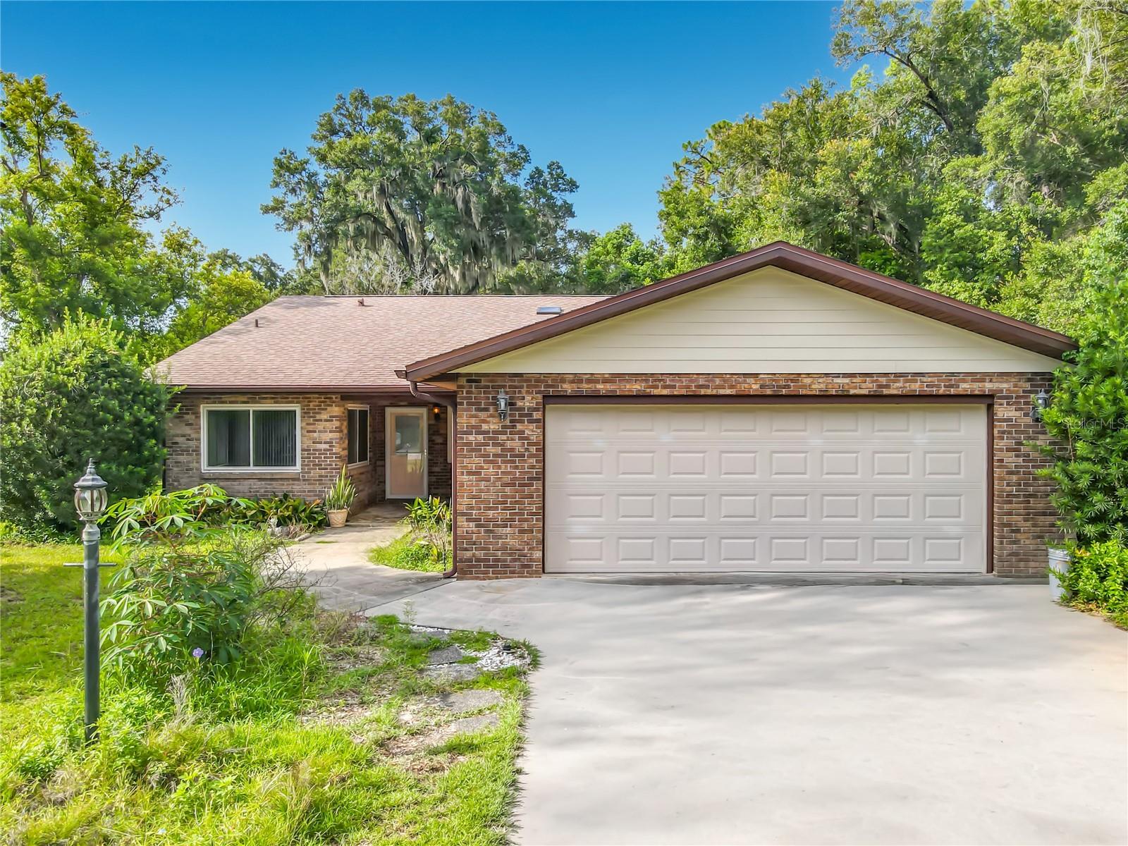 Photo of 474 W OAKWOOD AVENUE ORANGE CITY FL 32763