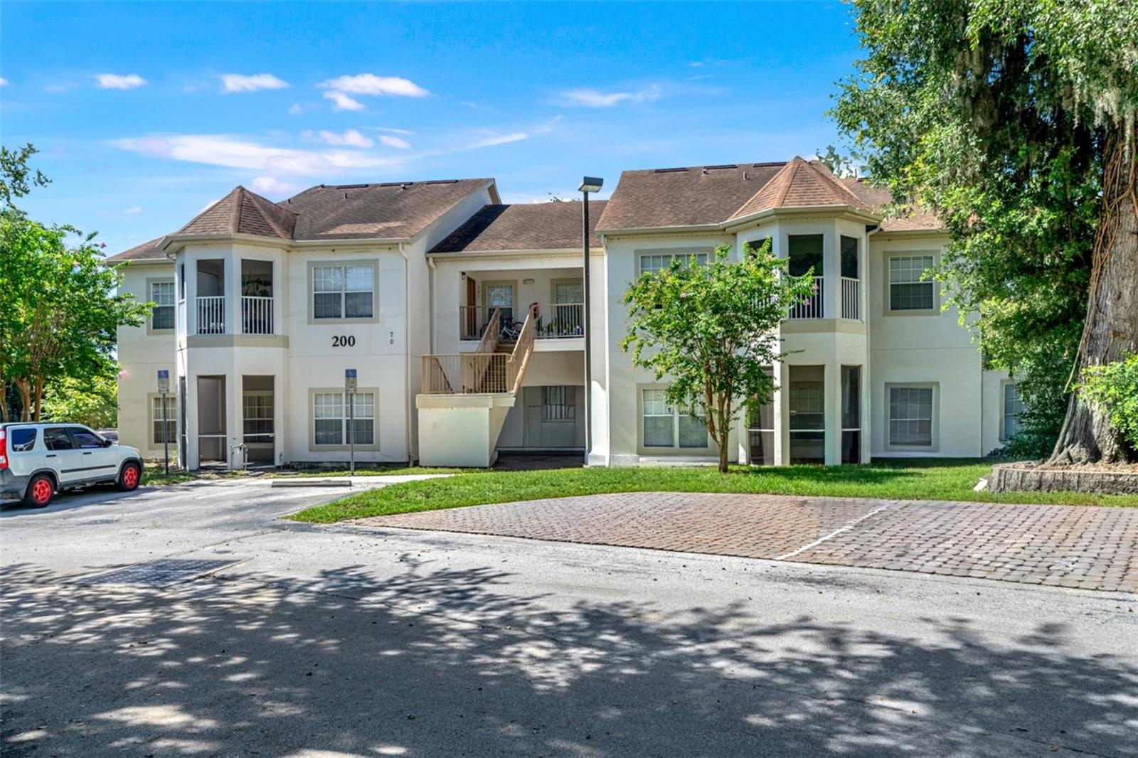 Photo of 970 N SPRING GARDEN AVENUE #212 DELAND FL 32720