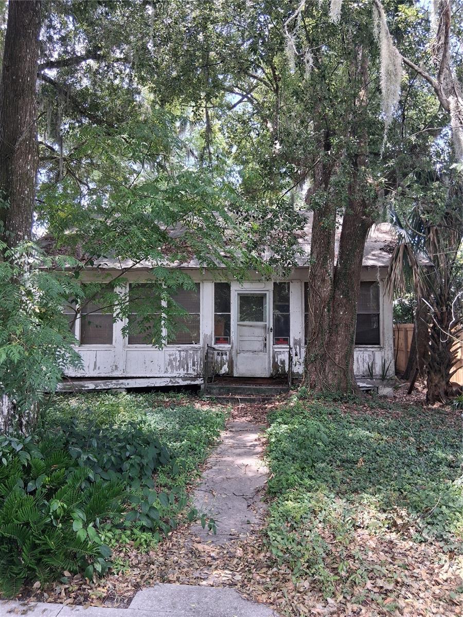 Photo of 372 S EUCLID AVENUE LAKE HELEN FL 32744