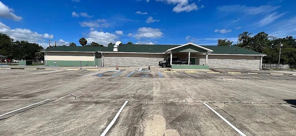 Photo of 301 W BLUE SPRINGS AVENUE ORANGE CITY FL 32763