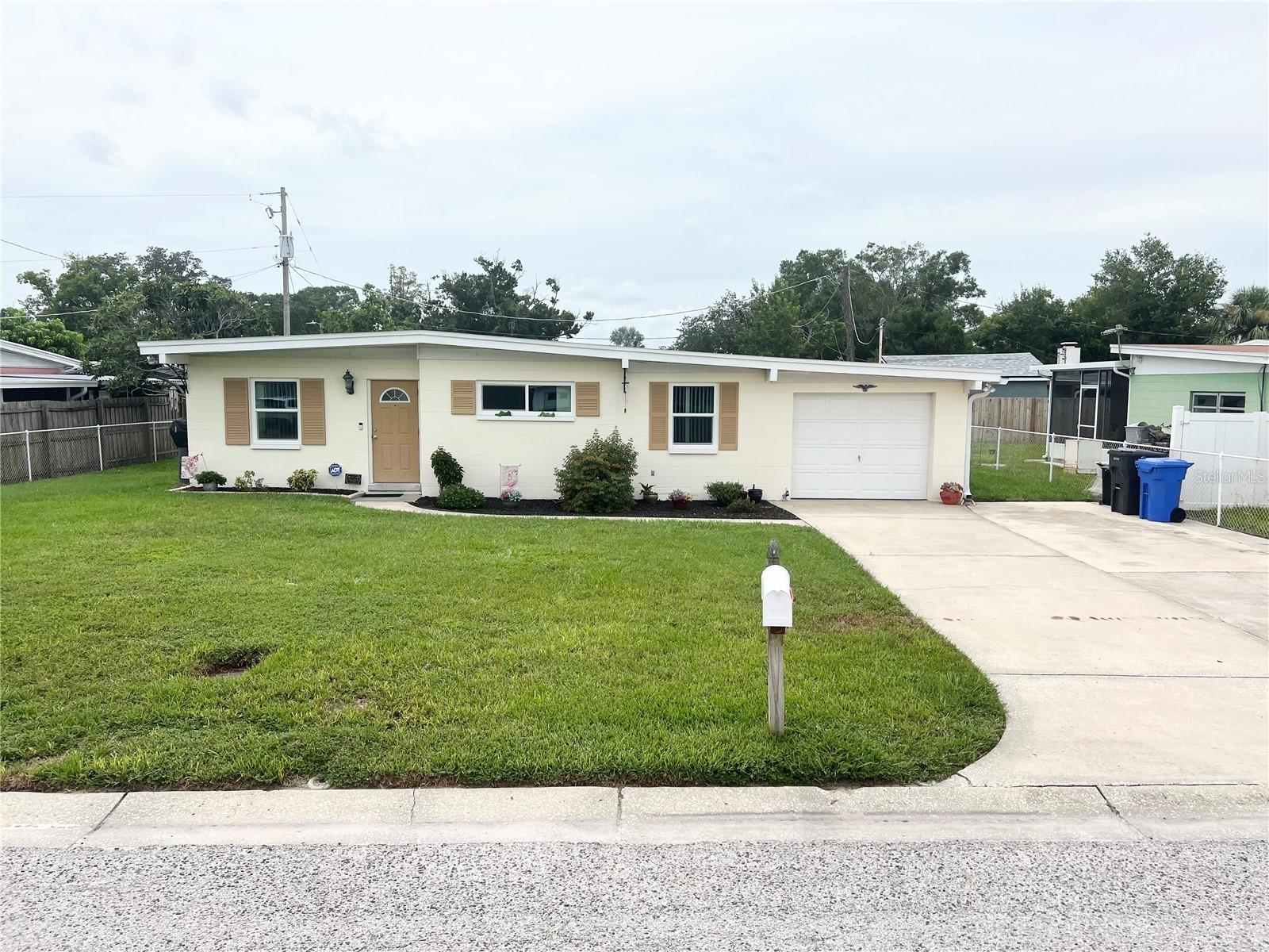 Photo of 7812 N GOMEZ AVENUE TAMPA FL 33614