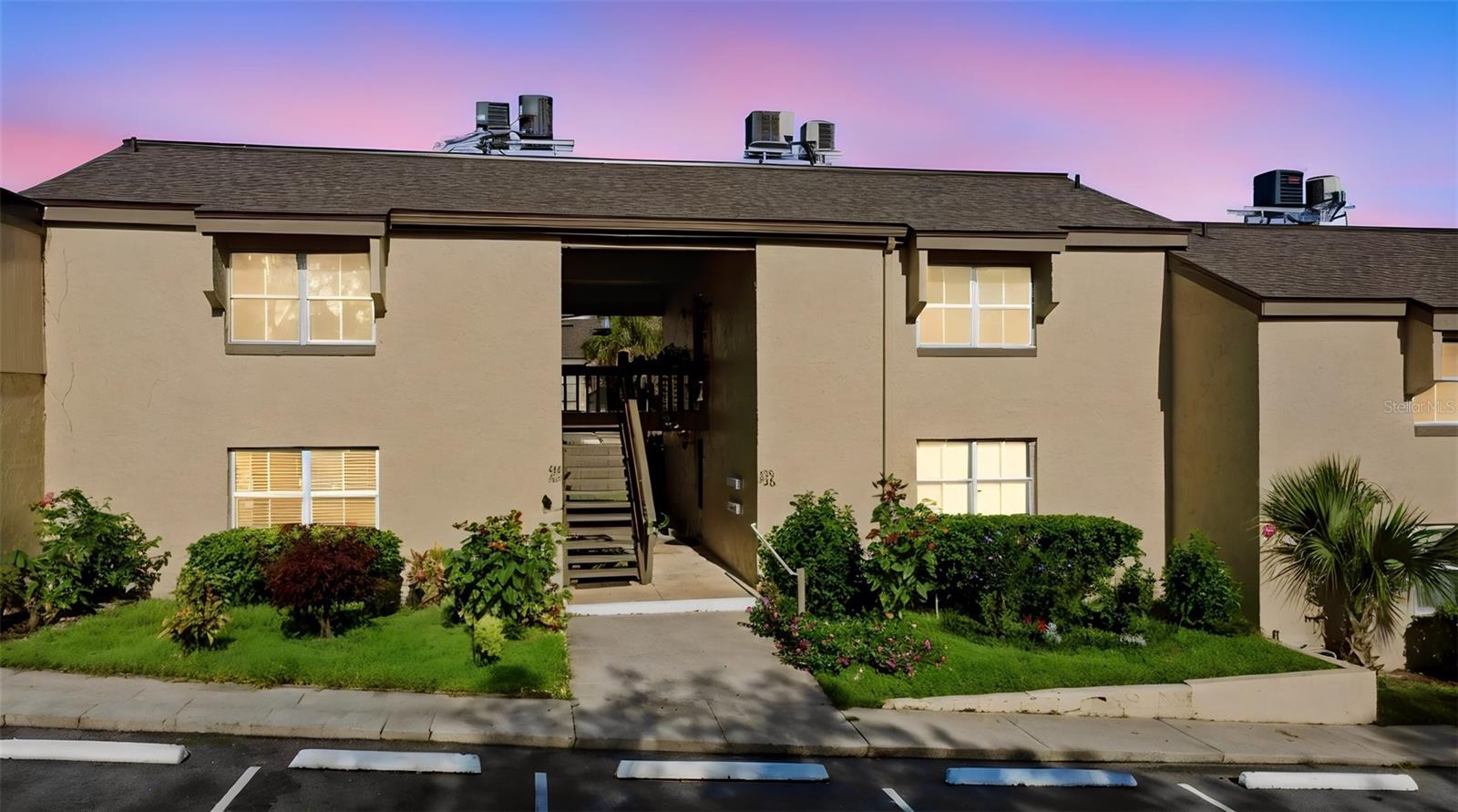 Photo of 430 WINDMEADOWS STREET ALTAMONTE SPRINGS FL 32701