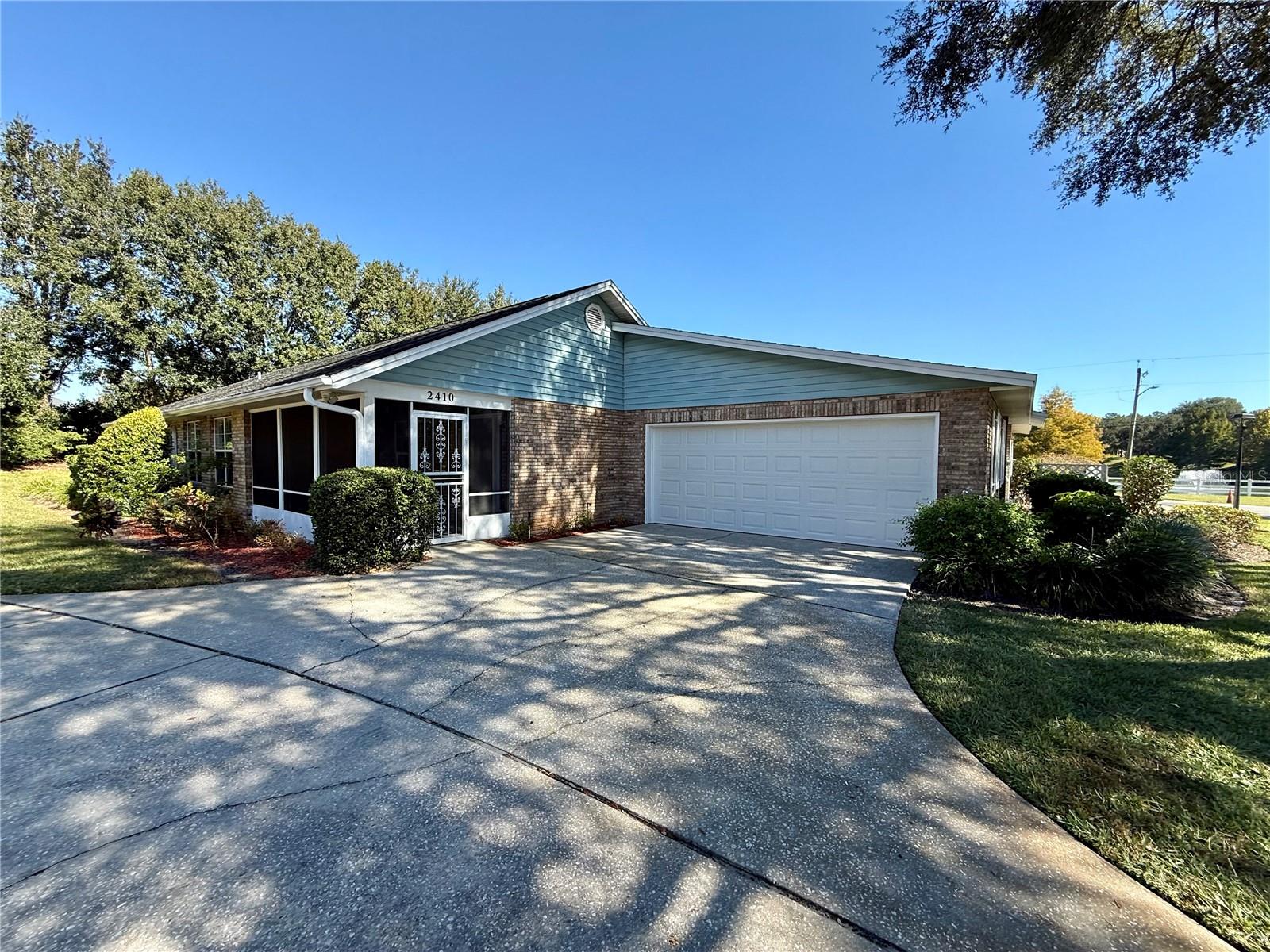 Photo of 2410 S GLEN EAGLES DRIVE DELAND FL 32724