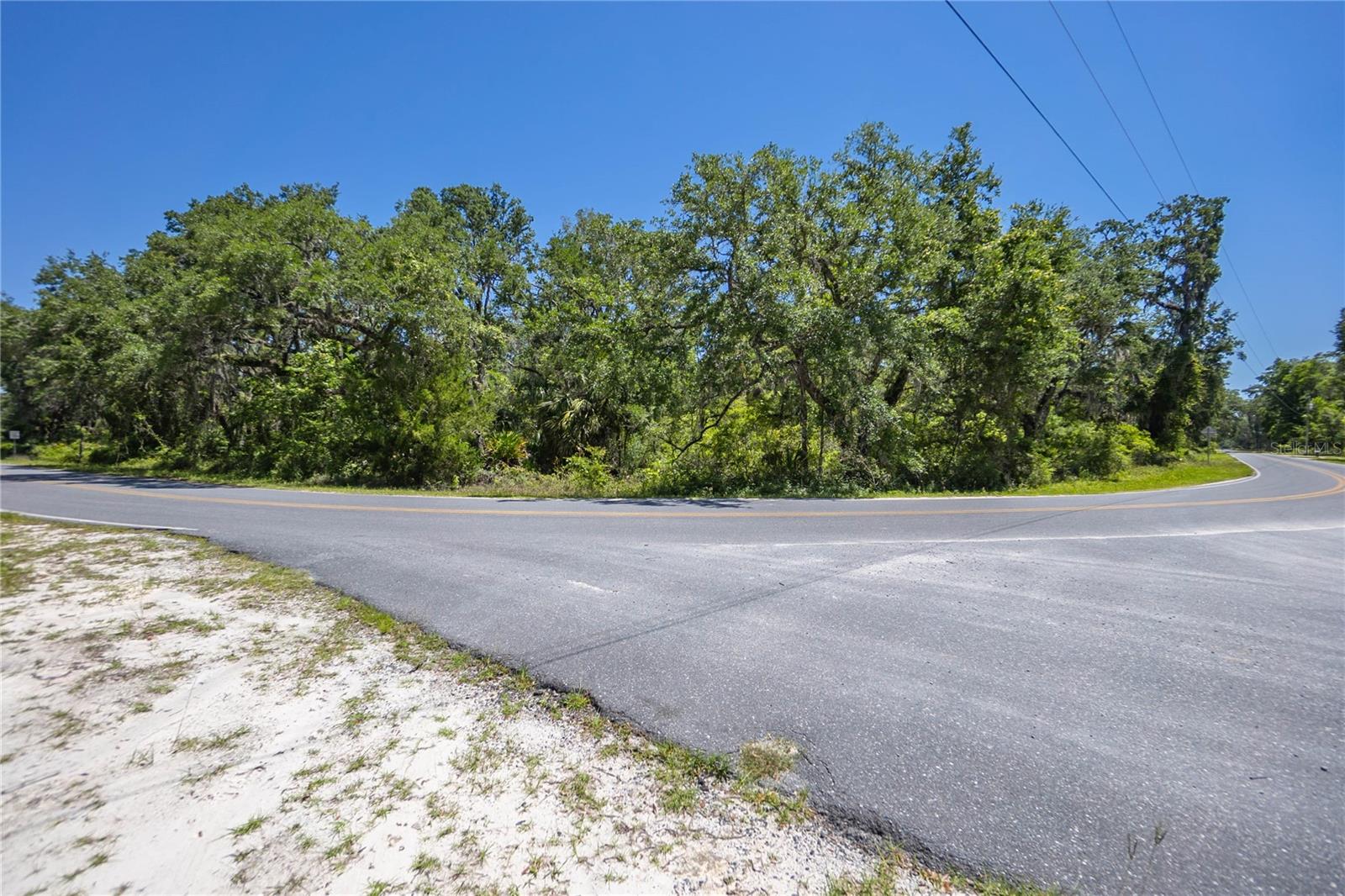 Photo of 105 NE 239TH AVENUE OLD TOWN FL 32680
