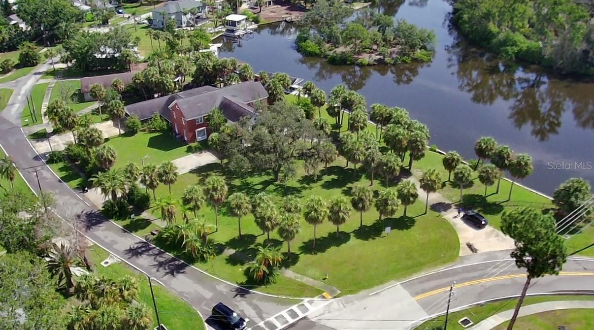 Photo of 28 PARK AVENUE TARPON SPRINGS FL 34689