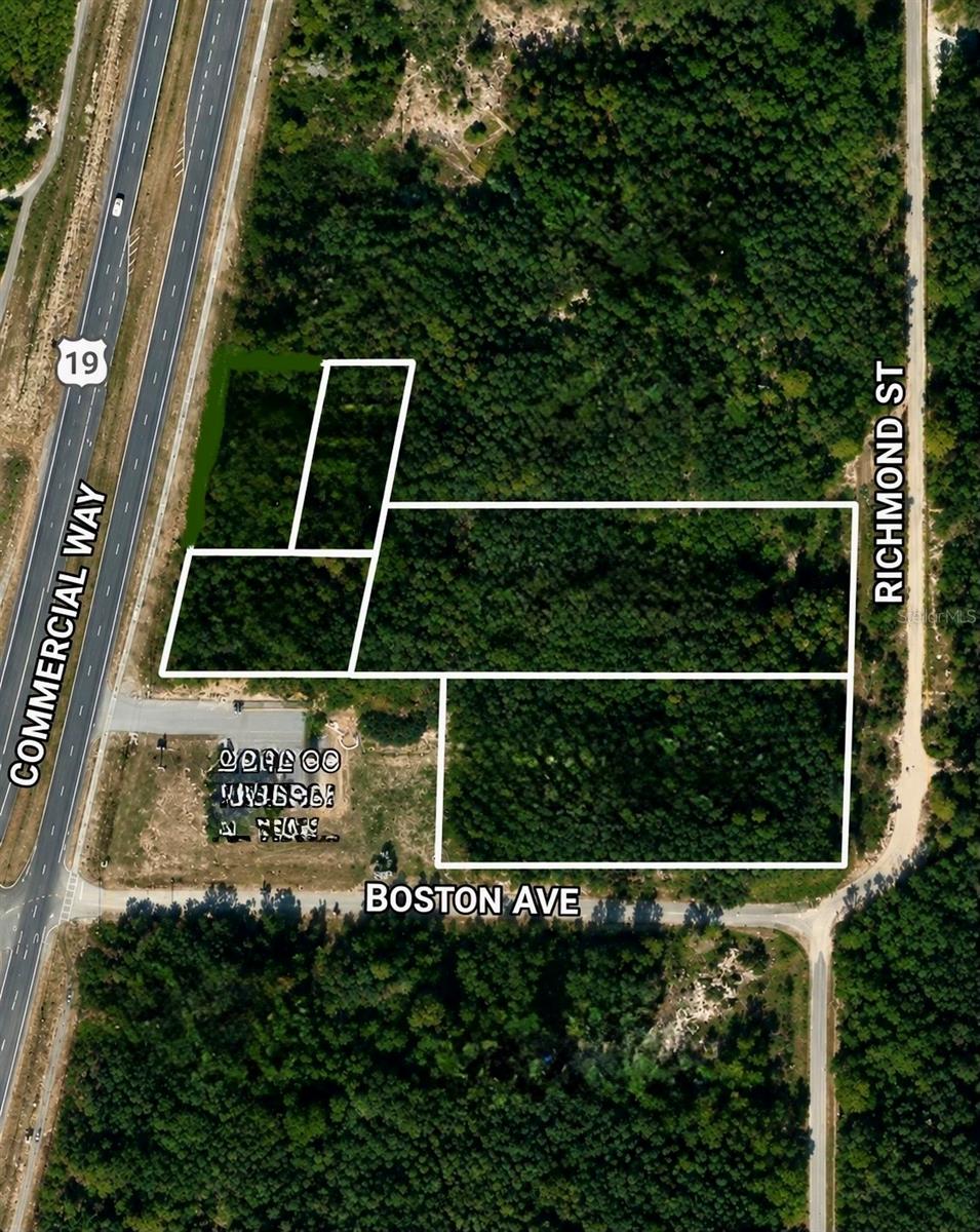 Photo of 11254 COMMERCIAL WAY WEEKI WACHEE FL 34614