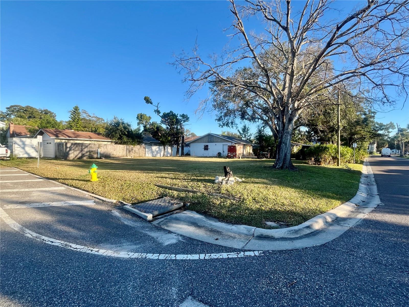 Photo of W SPRUCE STREET TARPON SPRINGS FL 34689