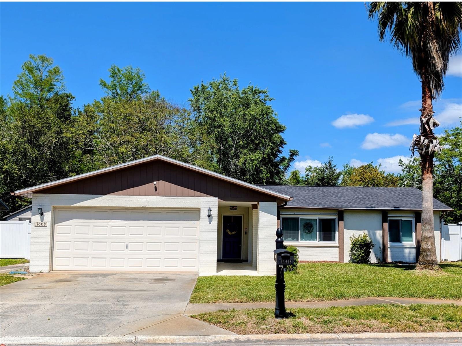 Photo of 11608 FOX RUN PORT RICHEY FL 34668