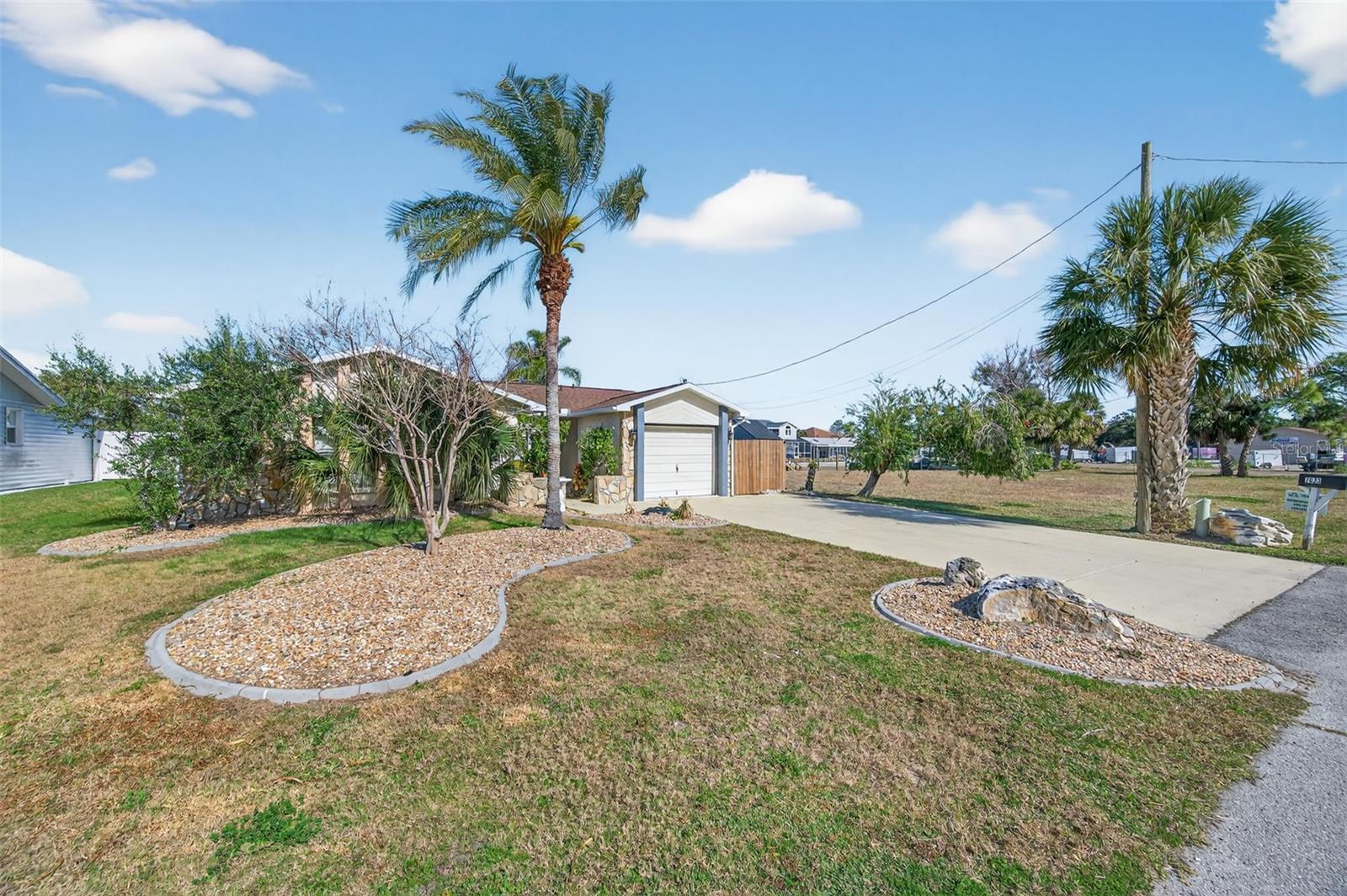 Photo of 7623 MAKO DRIVE HUDSON FL 34667