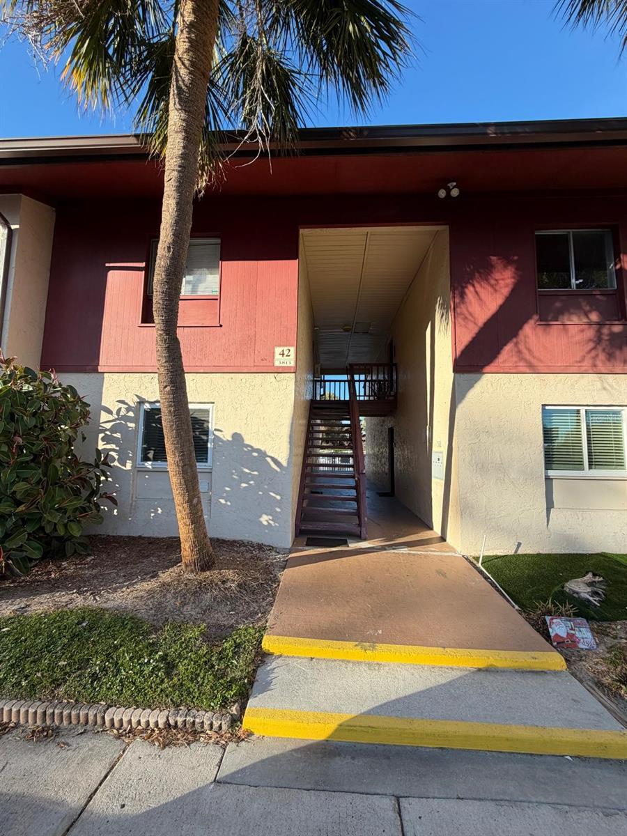 Photo of 3813 S LAKE DRIVE #231 TAMPA FL 33614