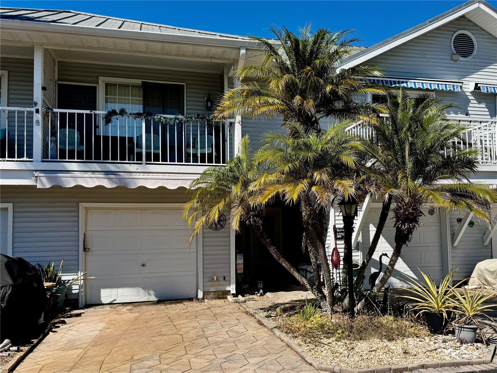 Photo of 2111 VISTA DEL SOL CIRCLE #403 LUTZ FL 33558