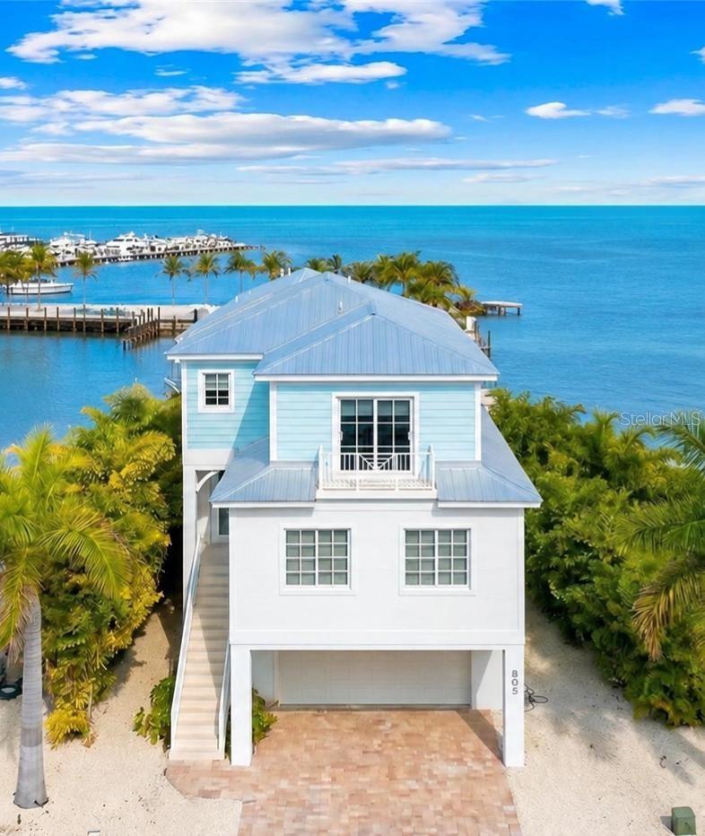 Photo of 805 39TH STREET GULF MARATHON FL 33050