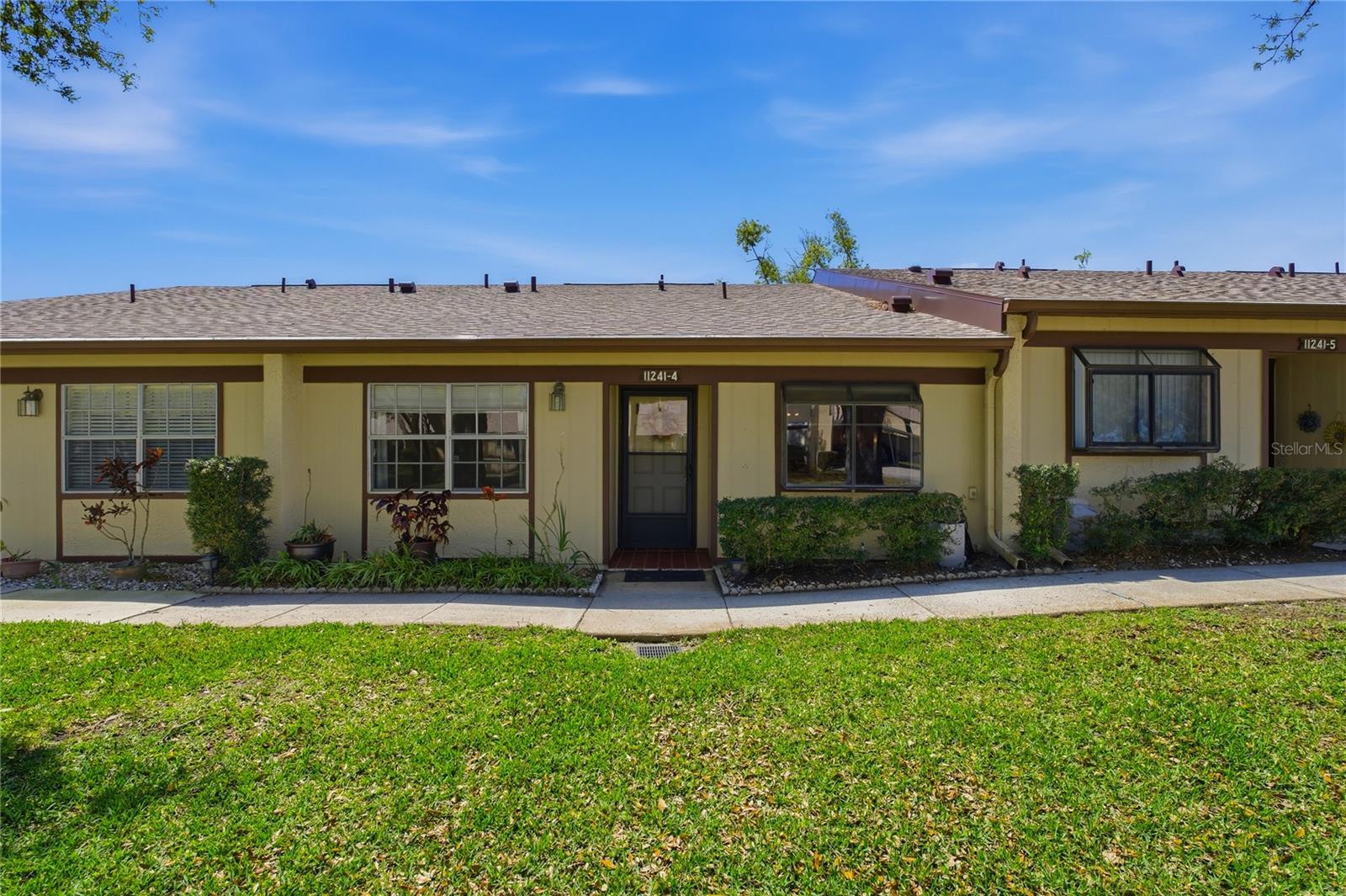 Photo of 11241 DOLLAR LAKE DRIVE #4 PORT RICHEY FL 34668
