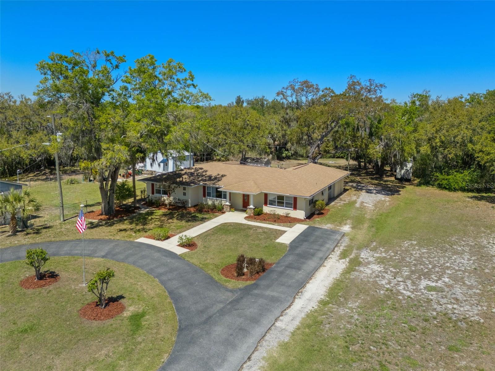 Photo of 502 3RD AVENUE RUSKIN FL 33570