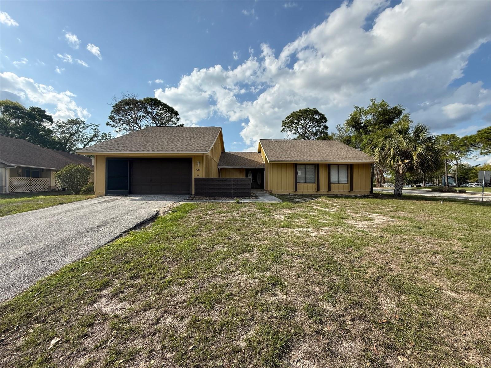 Photo of 9085 HEATHER BOULEVARD WEEKI WACHEE FL 34613