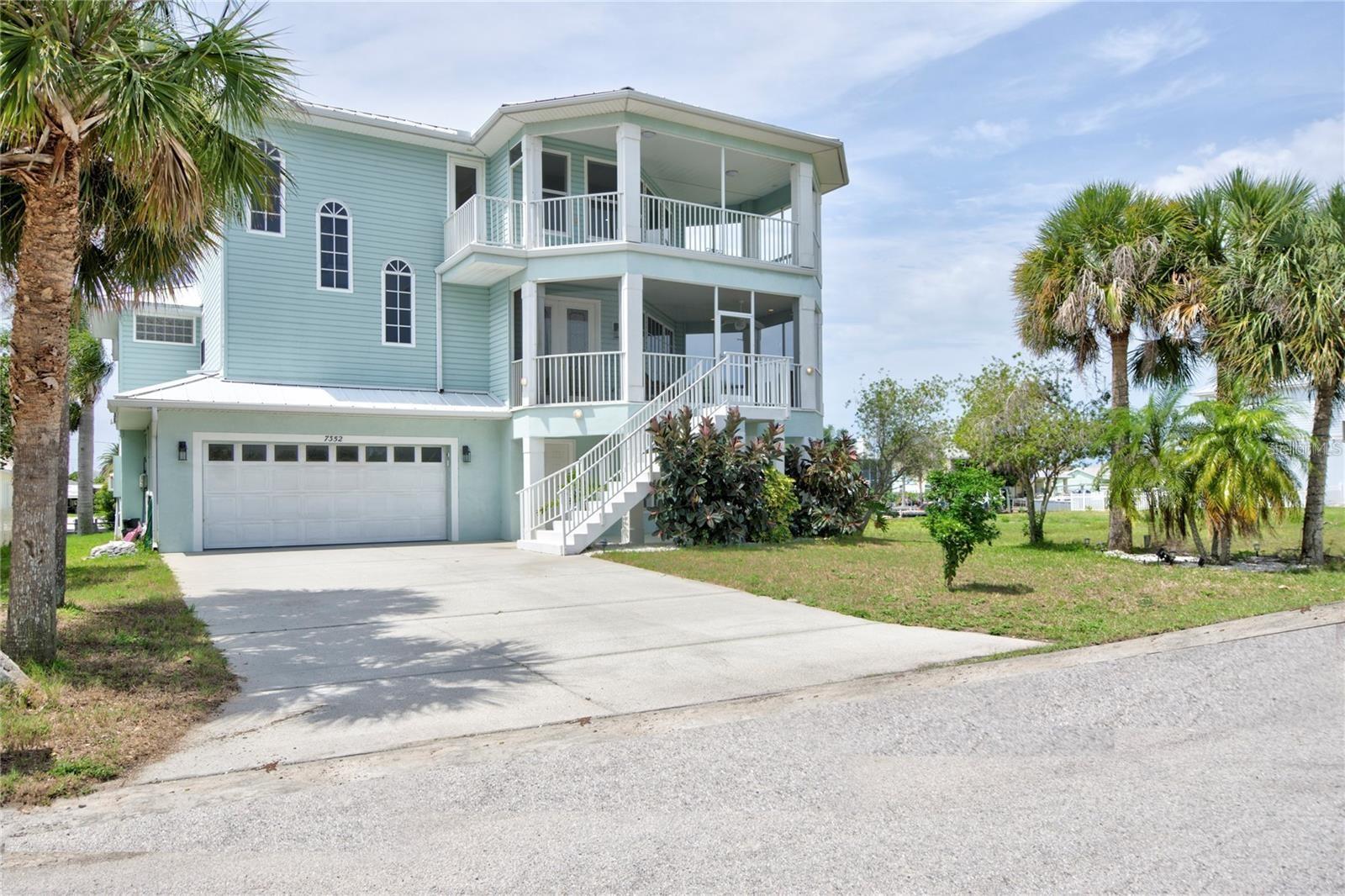 Photo of 7352 GULF WAY HUDSON FL 34667