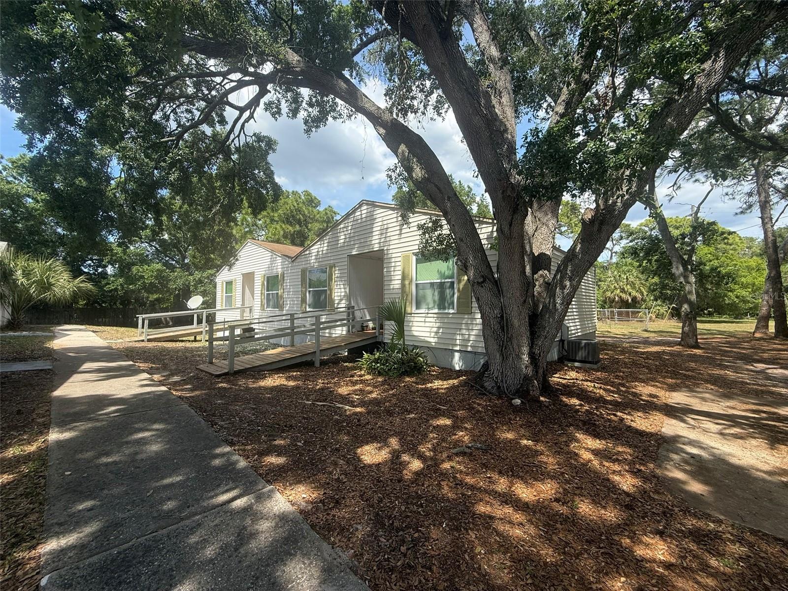 Photo of 3664 MERIDEN AVENUE OLDSMAR FL 34677