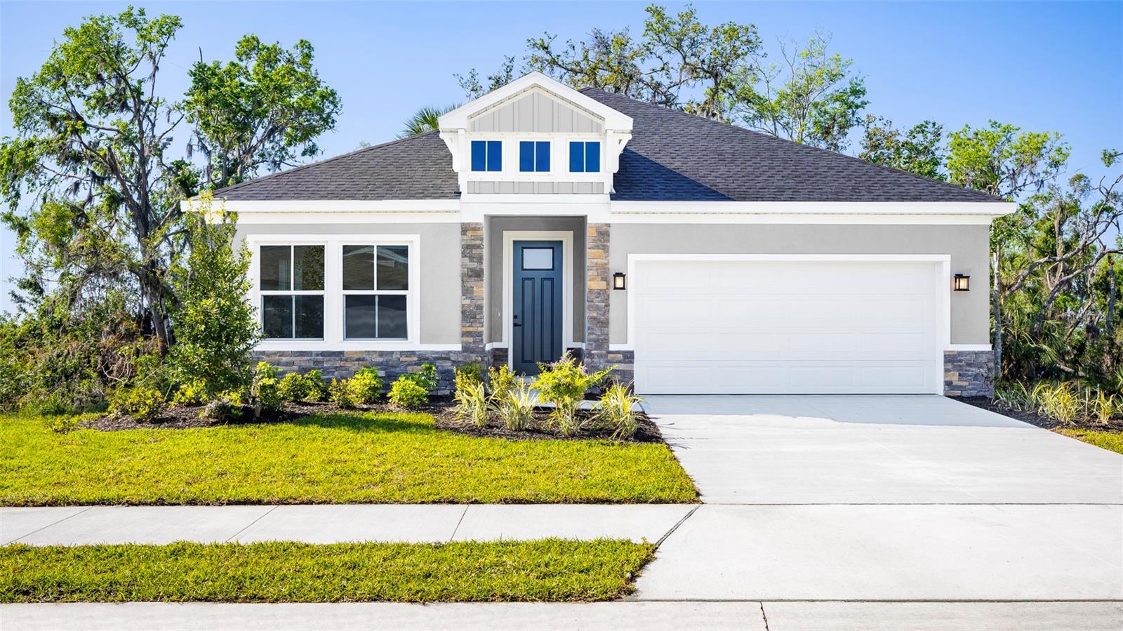 Photo of 22174 PINE GROVE LOOP LEESBURG FL 34748
