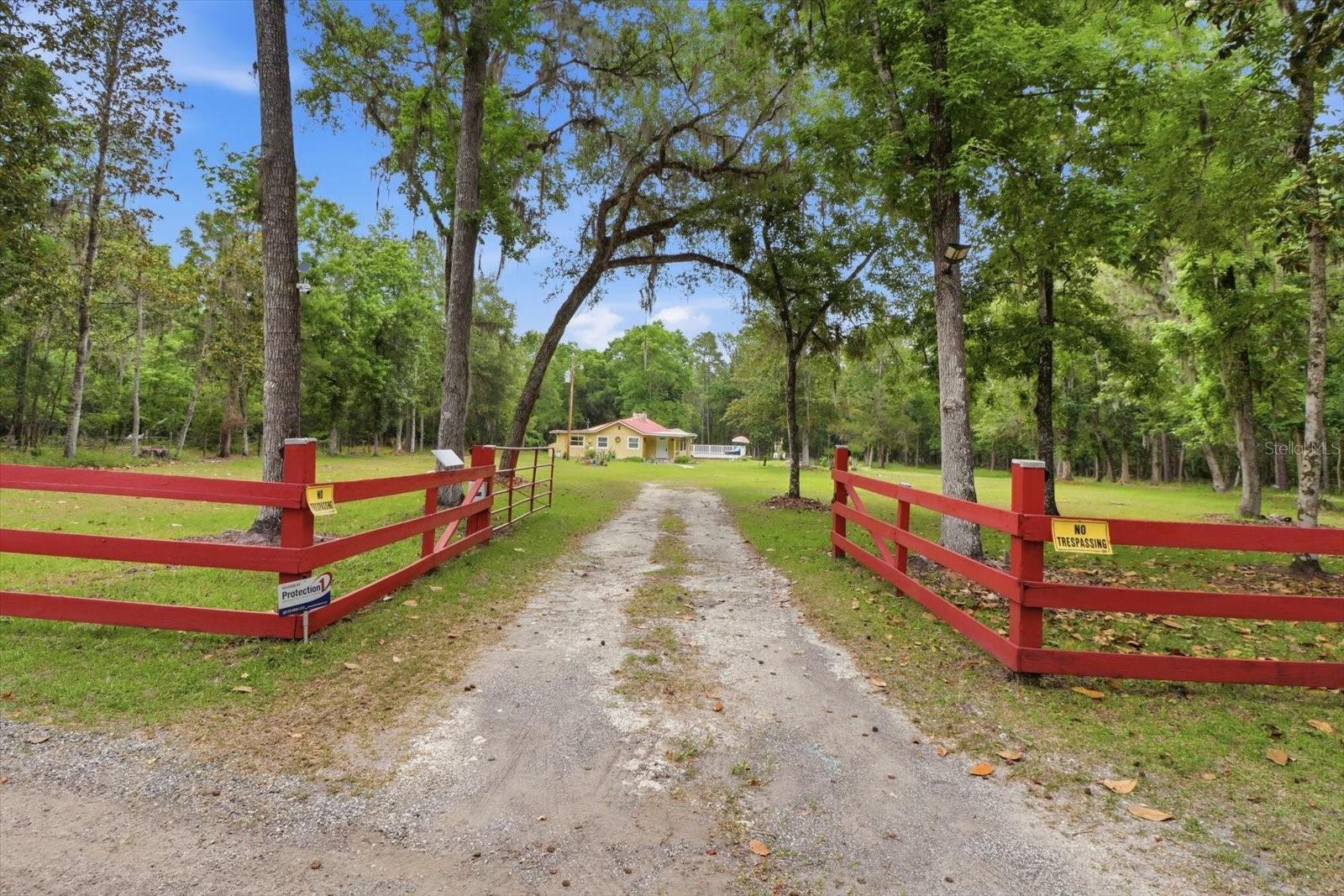 Photo of 12220 TIMBER LANE BROOKSVILLE FL 34601