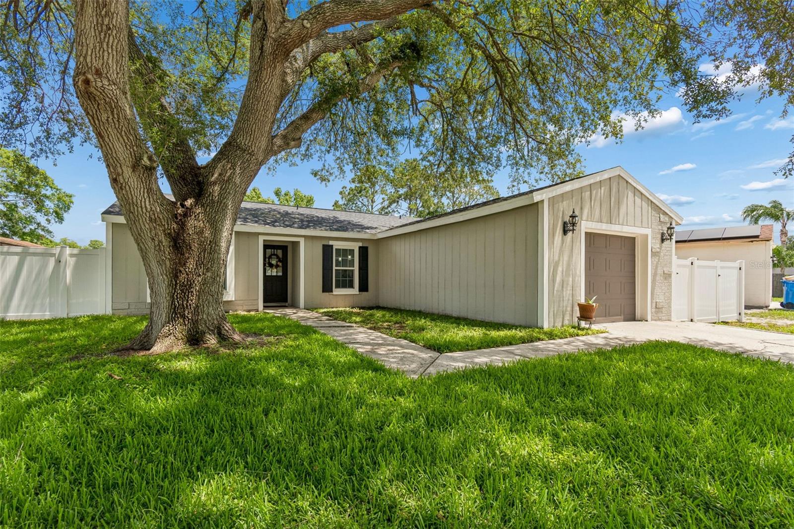 Photo of 5707 RIDGESTONE DRIVE TAMPA FL 33625