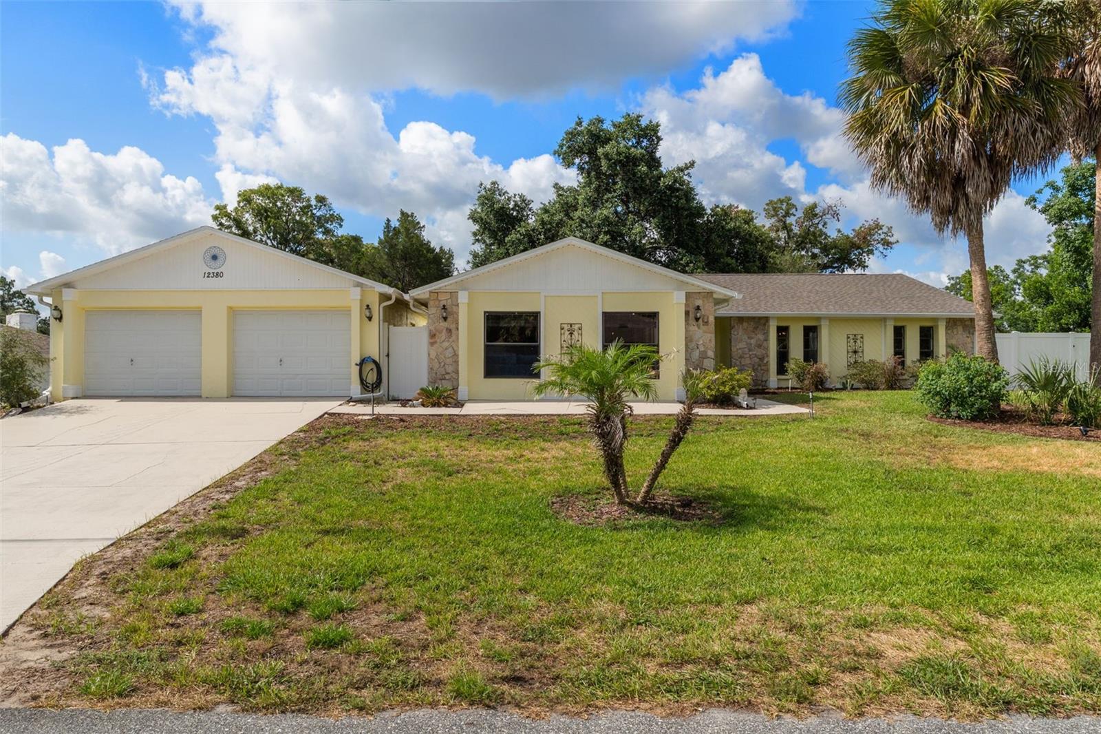 Photo of 12380 TROUT CIRCLE SPRING HILL FL 34609