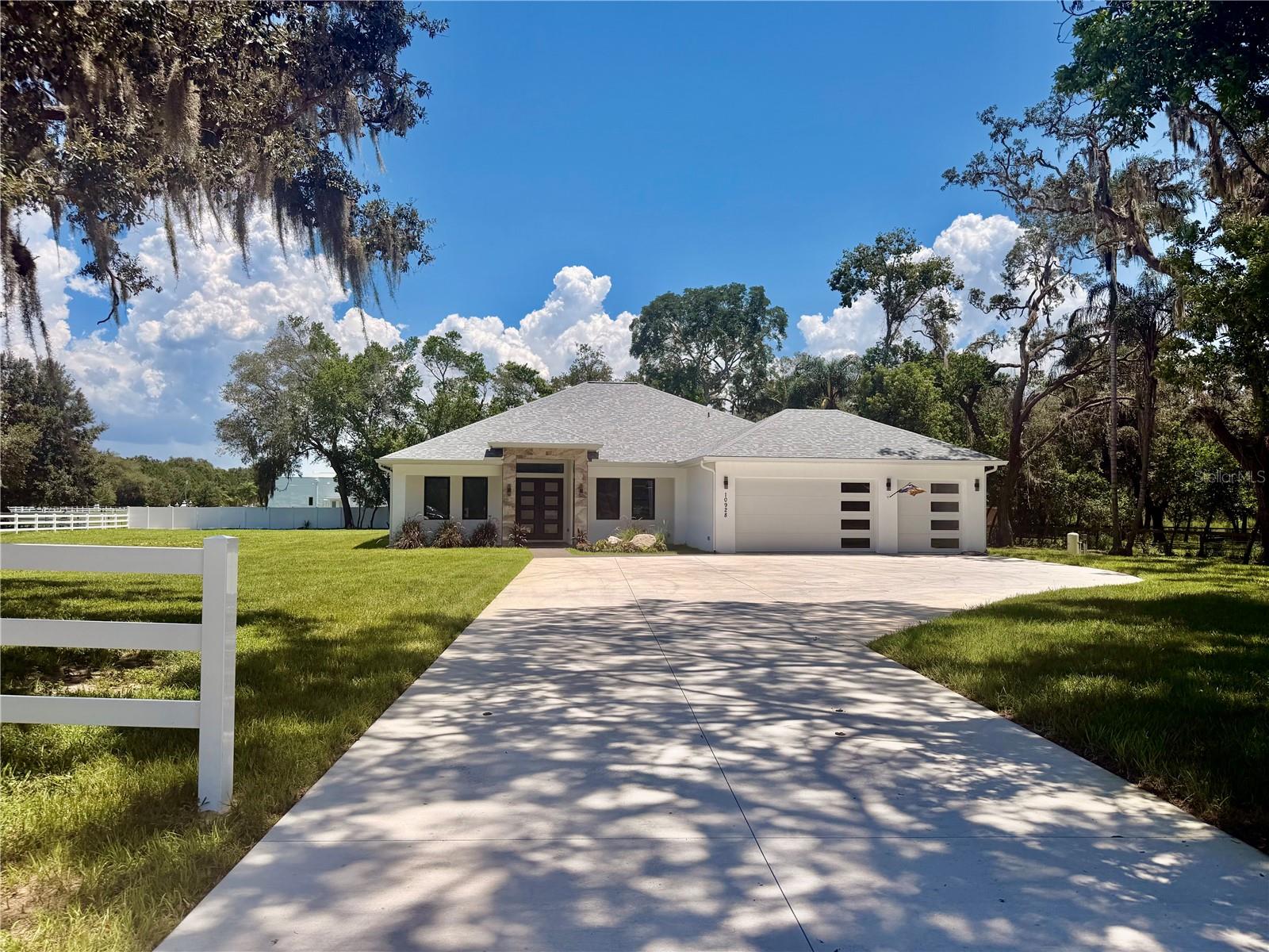Photo of 10928 OSCEOLA DRIVE NEW PORT RICHEY FL 34654