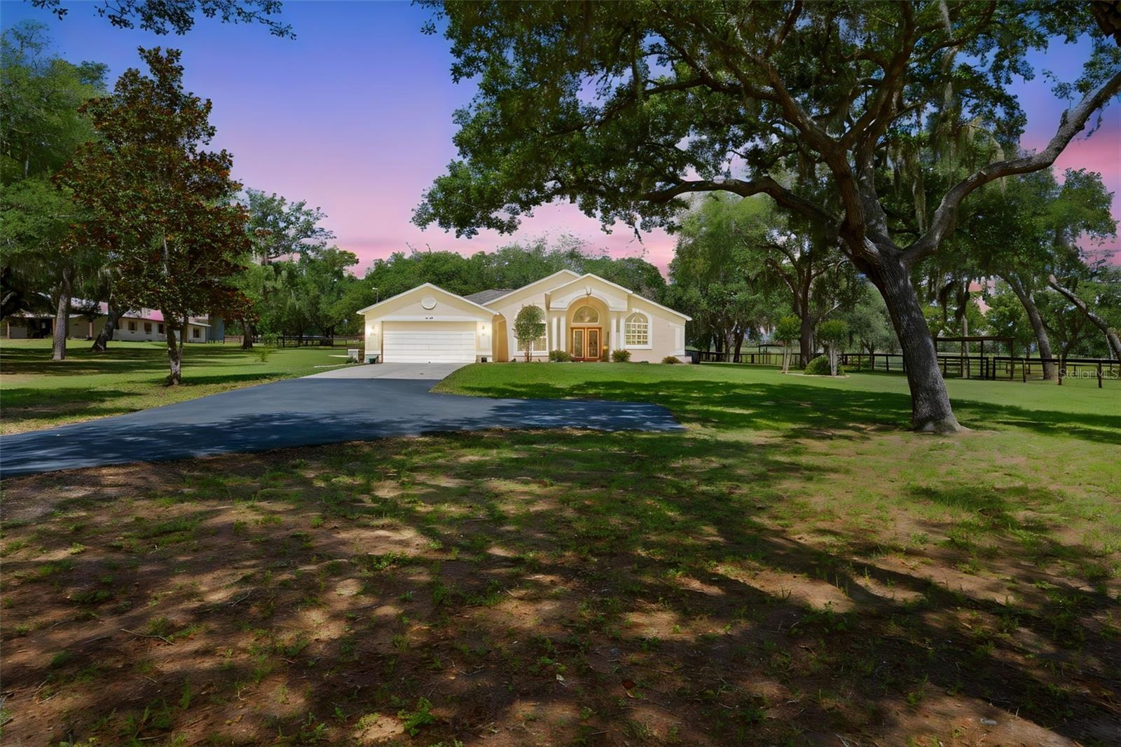 Photo of 19509 PASO FINO WAY DADE CITY FL 33523