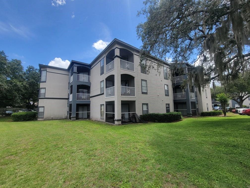 Photo of 8413 LUCUYA WAY #306 TEMPLE TERRACE FL 33637