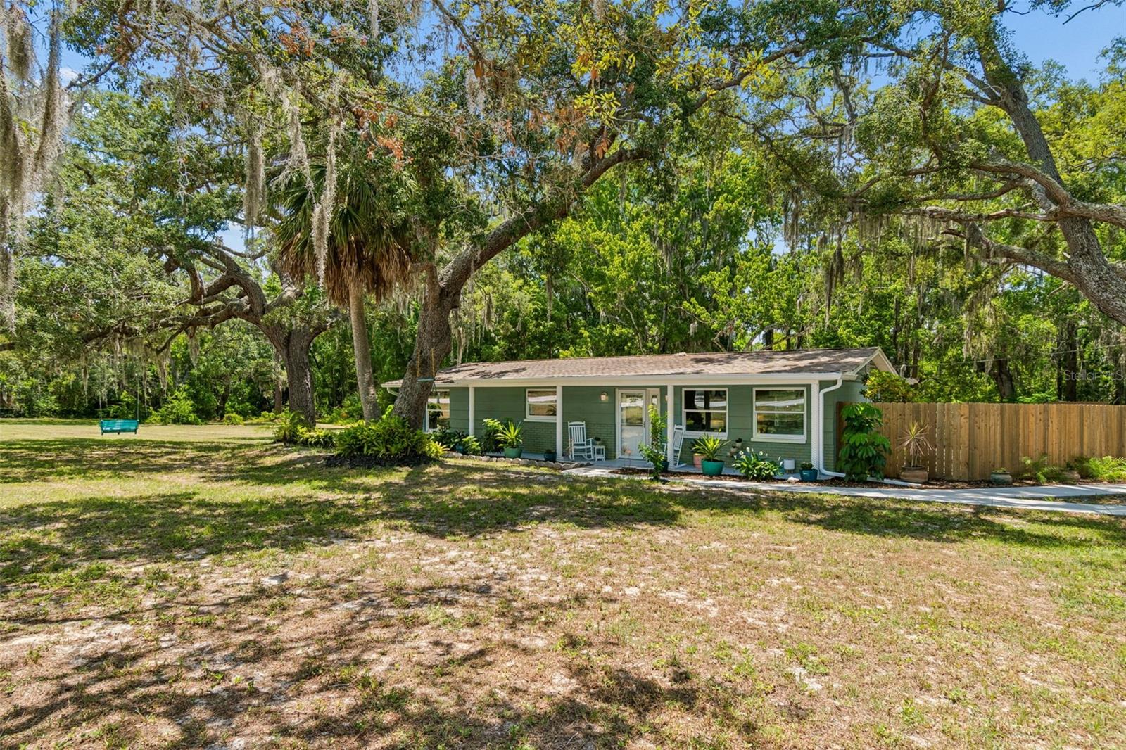 Photo of 9950 HILLTOP DRIVE NEW PORT RICHEY FL 34654