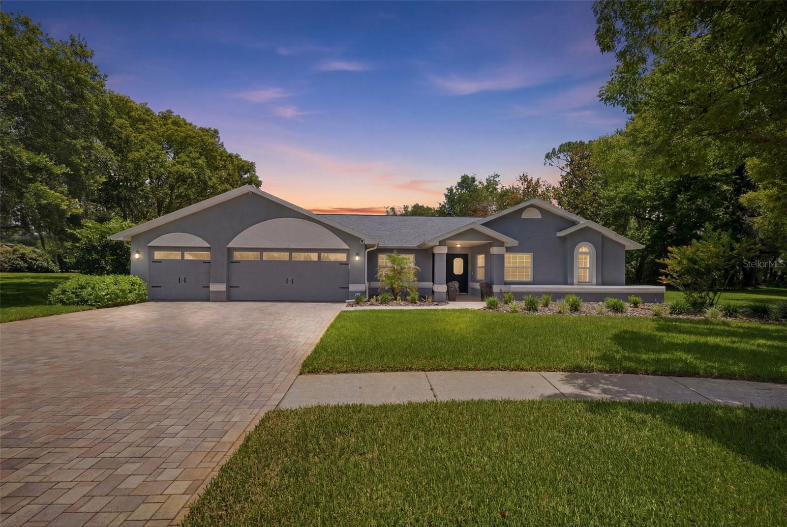 Photo of 322 HOLLOW OAK COURT SPRING HILL FL 34609