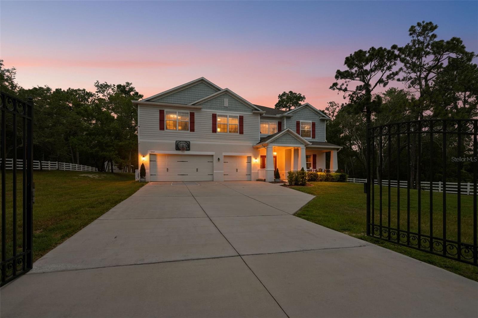 Photo of 9025 MAZETTE ROAD WEEKI WACHEE FL 34613