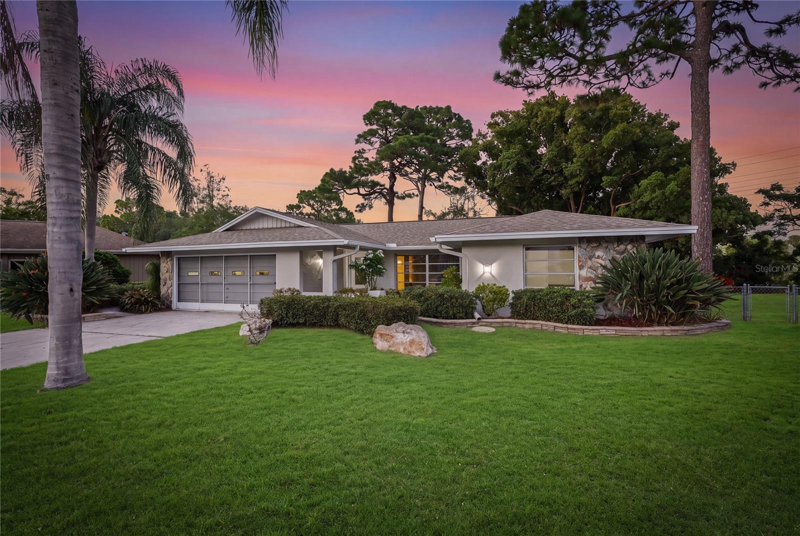 Photo of 505 BAMBOO COURT TARPON SPRINGS FL 34689