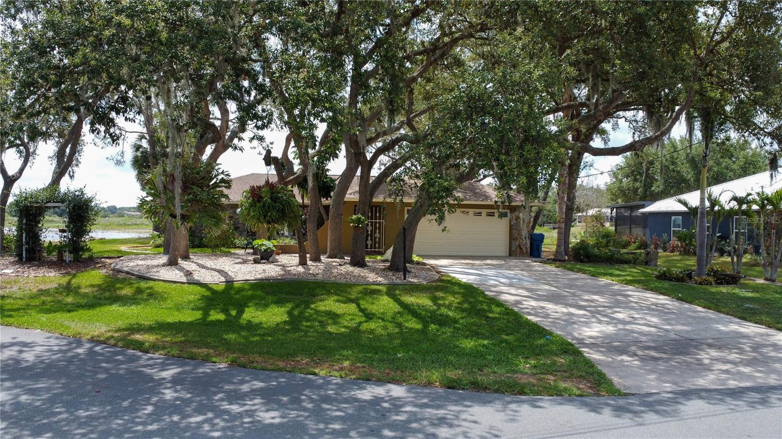 Photo of 268 EASTPOINT COURT SPRING HILL FL 34606