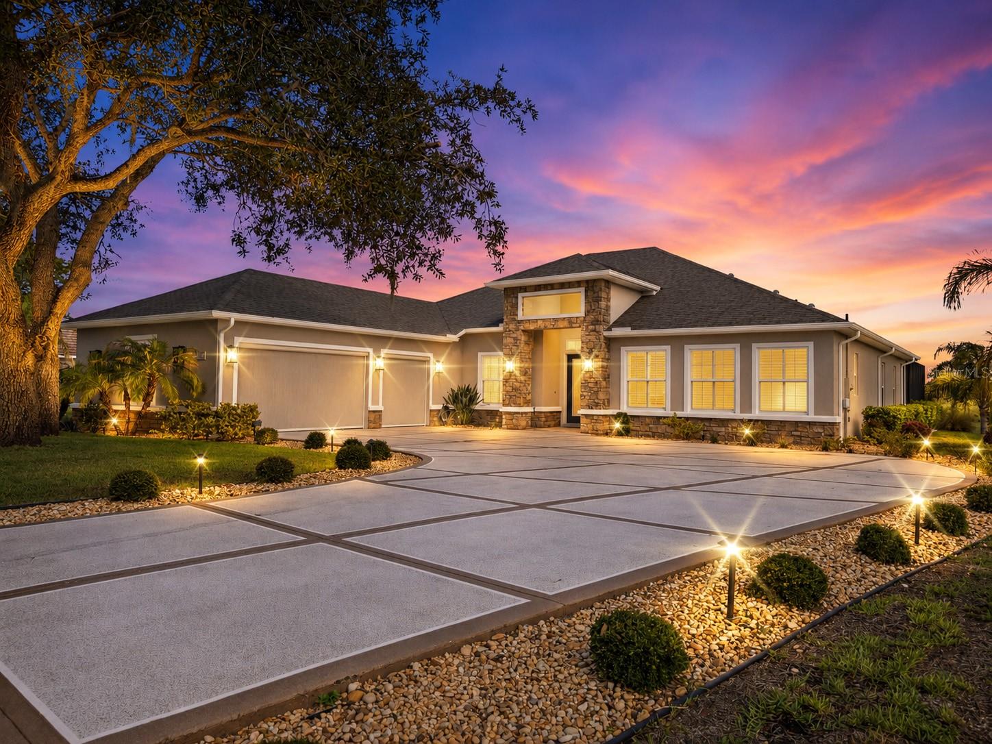 Photo of 9215 LAKE CYPRESS LOOP WEEKI WACHEE FL 34613